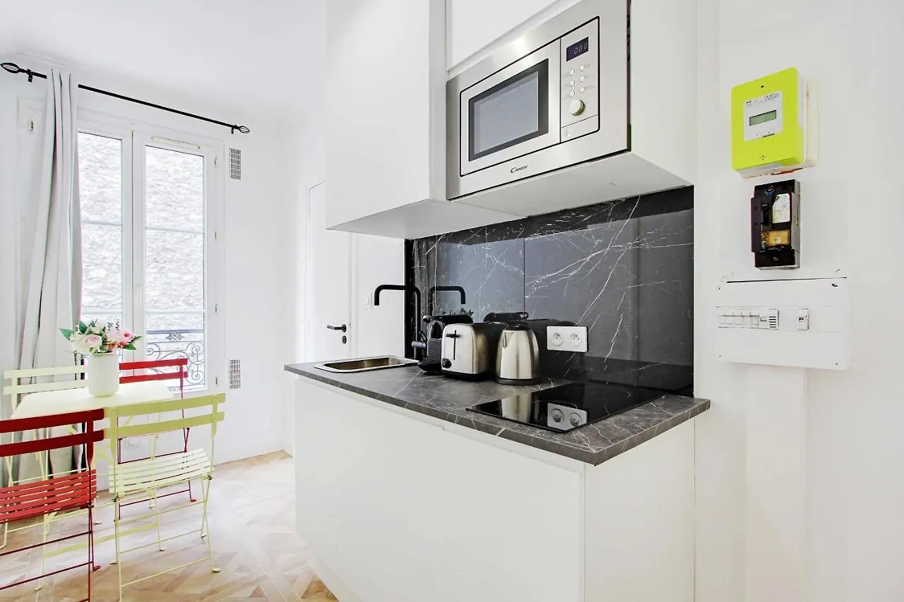 Charming Studio Apartment Near Bastille Paris 0*,  France